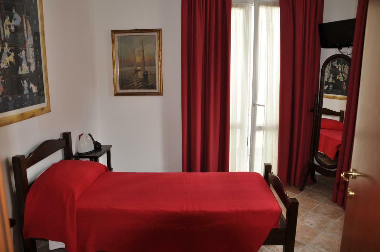 Bed & Breakfast 4U Parcheggio Interno Chiavari Buitenkant foto